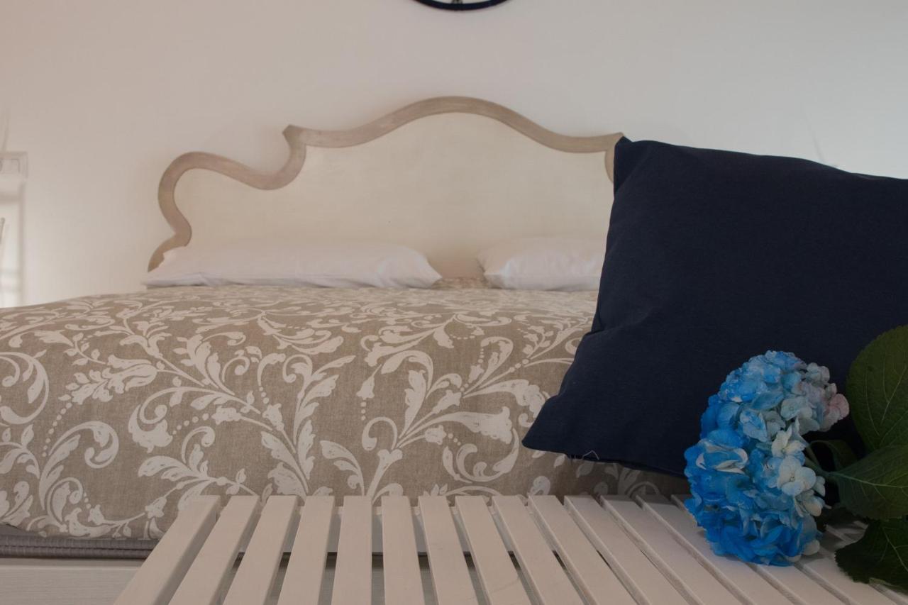 Ych-Le Grotte Di Sileno Bed and Breakfast Castellaneta Eksteriør billede